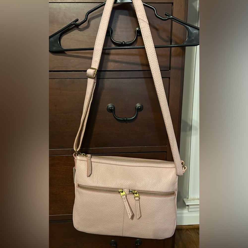 NWT Fossil Pebbled Leather Crossbody Bag in Light Pink - Picture 2 of 3